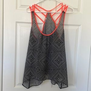 Asymmetrical tank. L